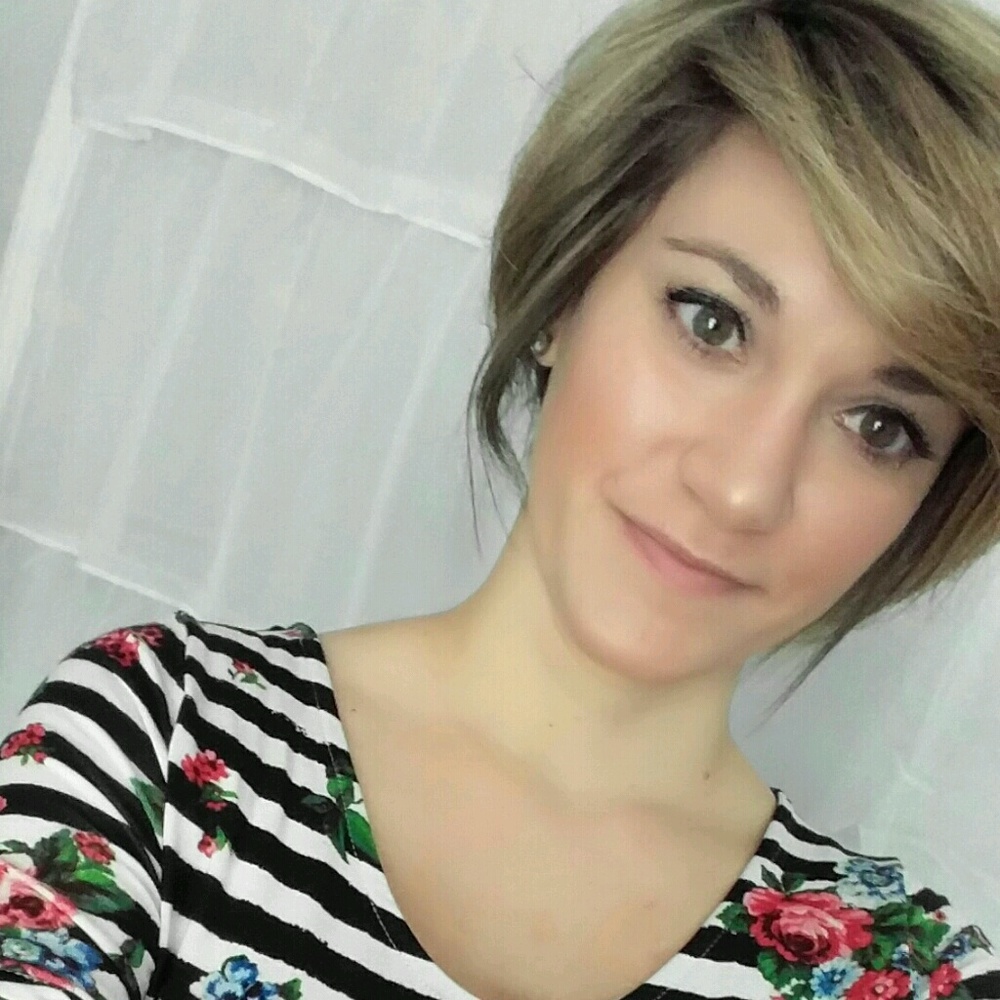 Meet your Posher, Amanda